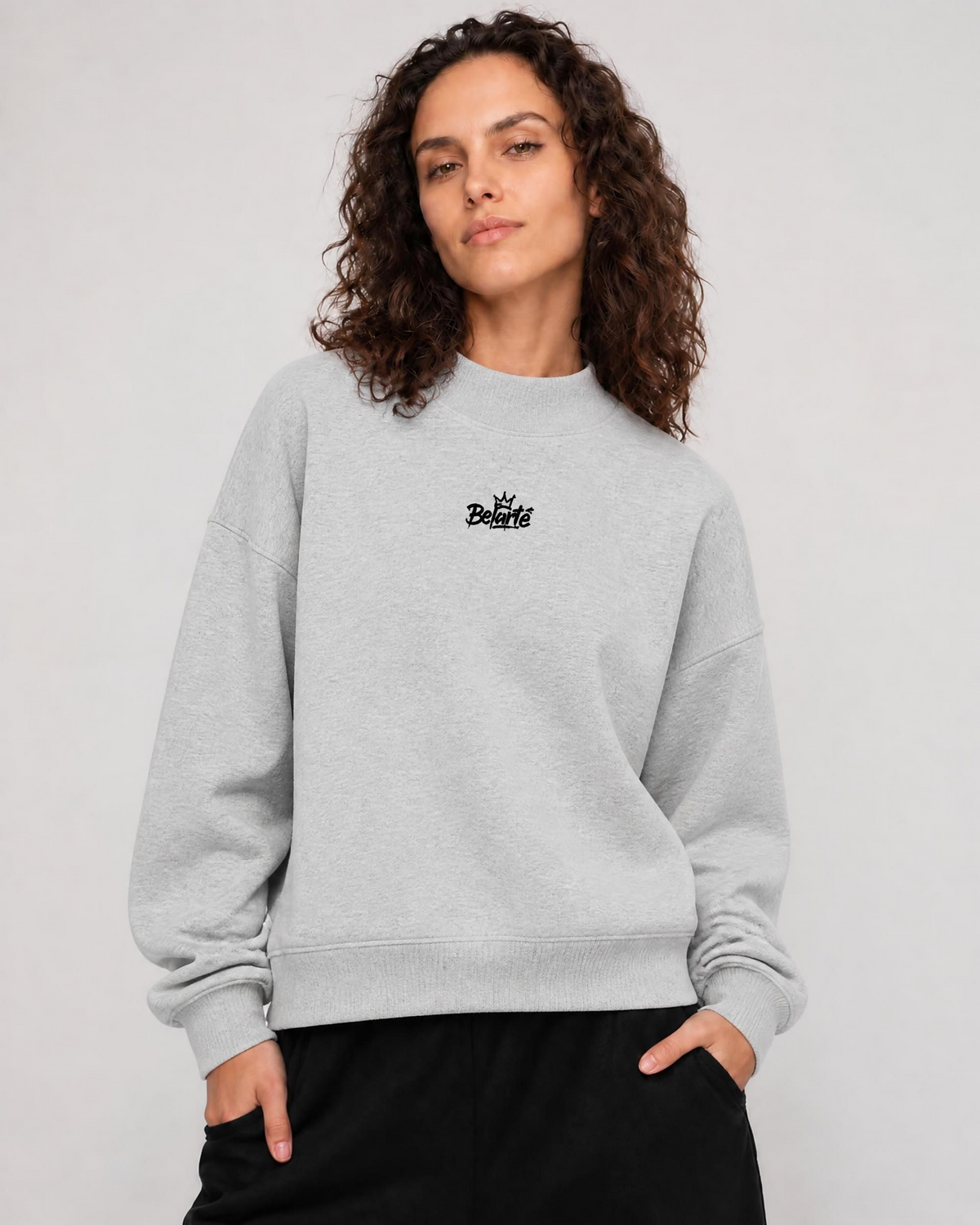 belarteshop,sweatshirt,streetwear,fleece,mockneck,crewneck,grey,logo,minimalist,casual,urban,essential,fashion