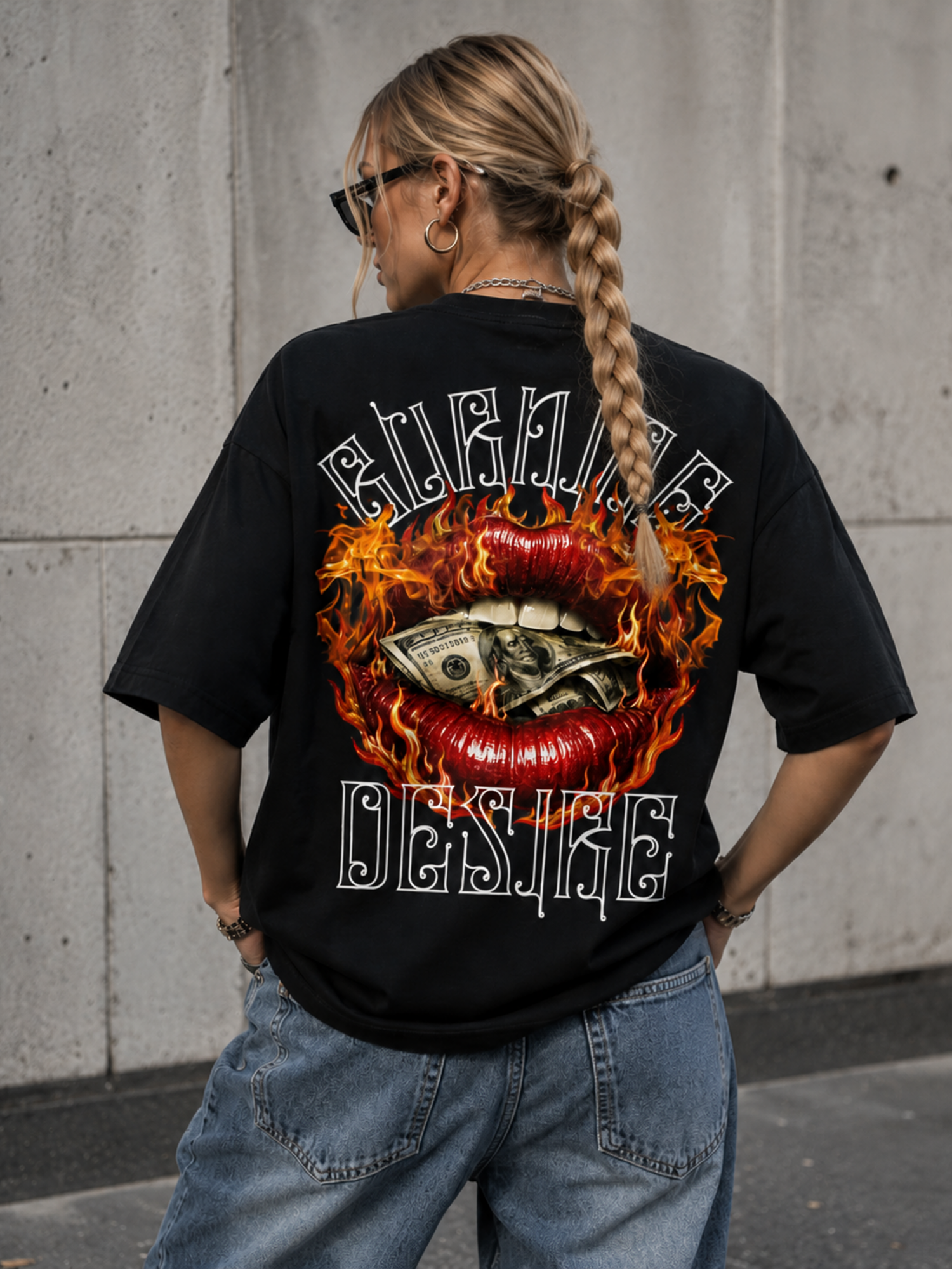 Burning Money Lips Graphic Streetwear T-Shirt