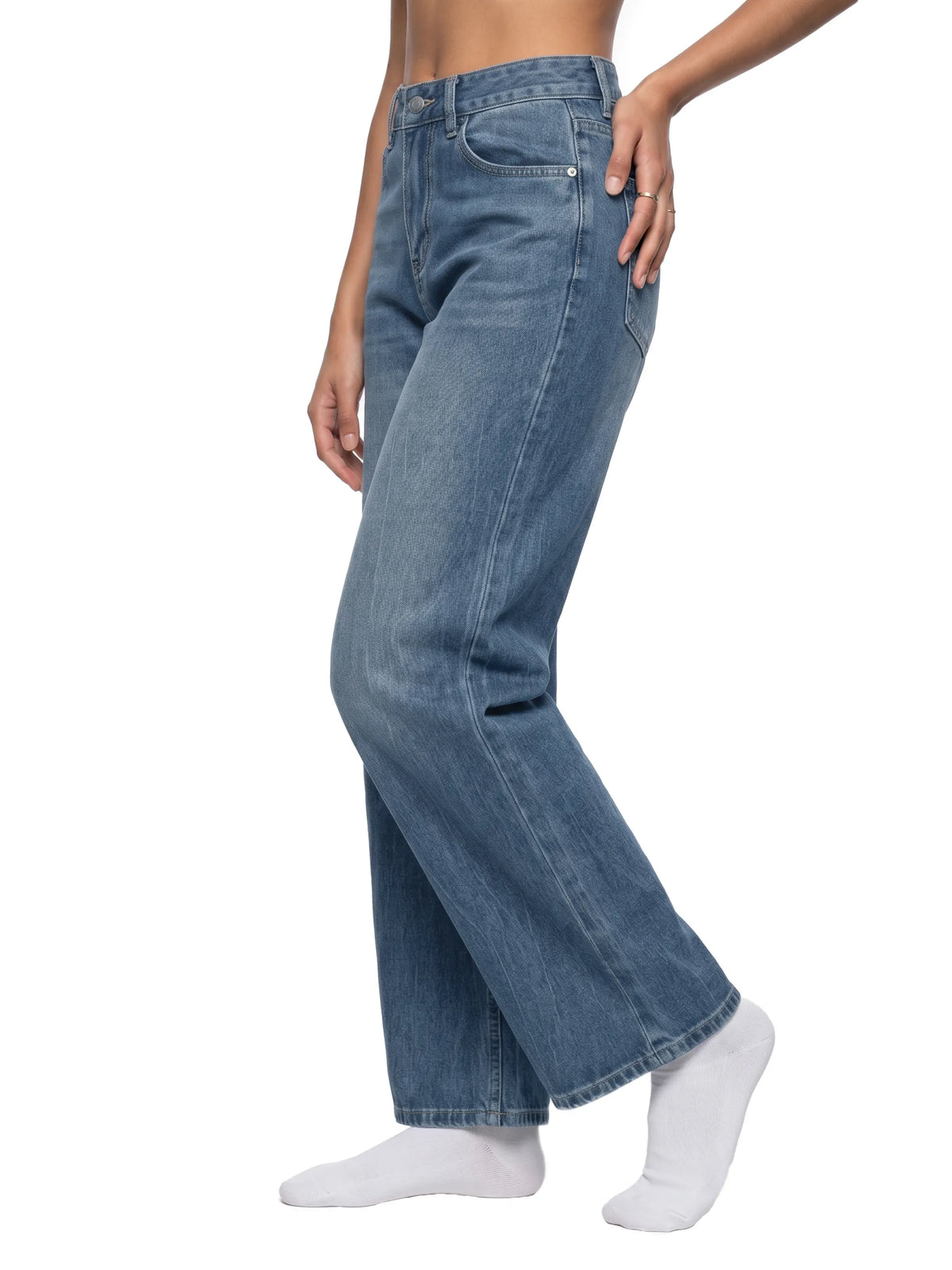 Belarté Women’s Vintage Wash Wide Leg Jeans